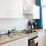 Wunderschöne Wohnung direkt auf der Karl-Heine-Straße